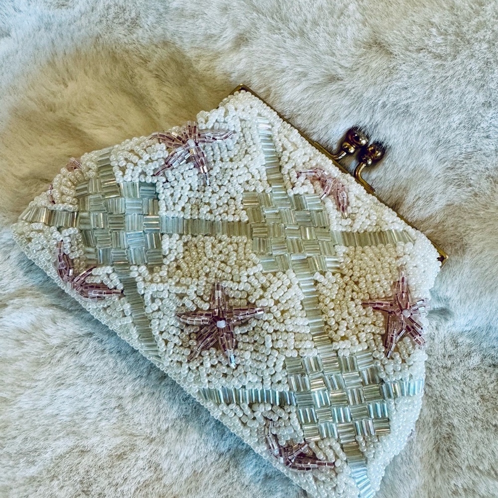💕Beautiful Beaded Coin / ID purse
